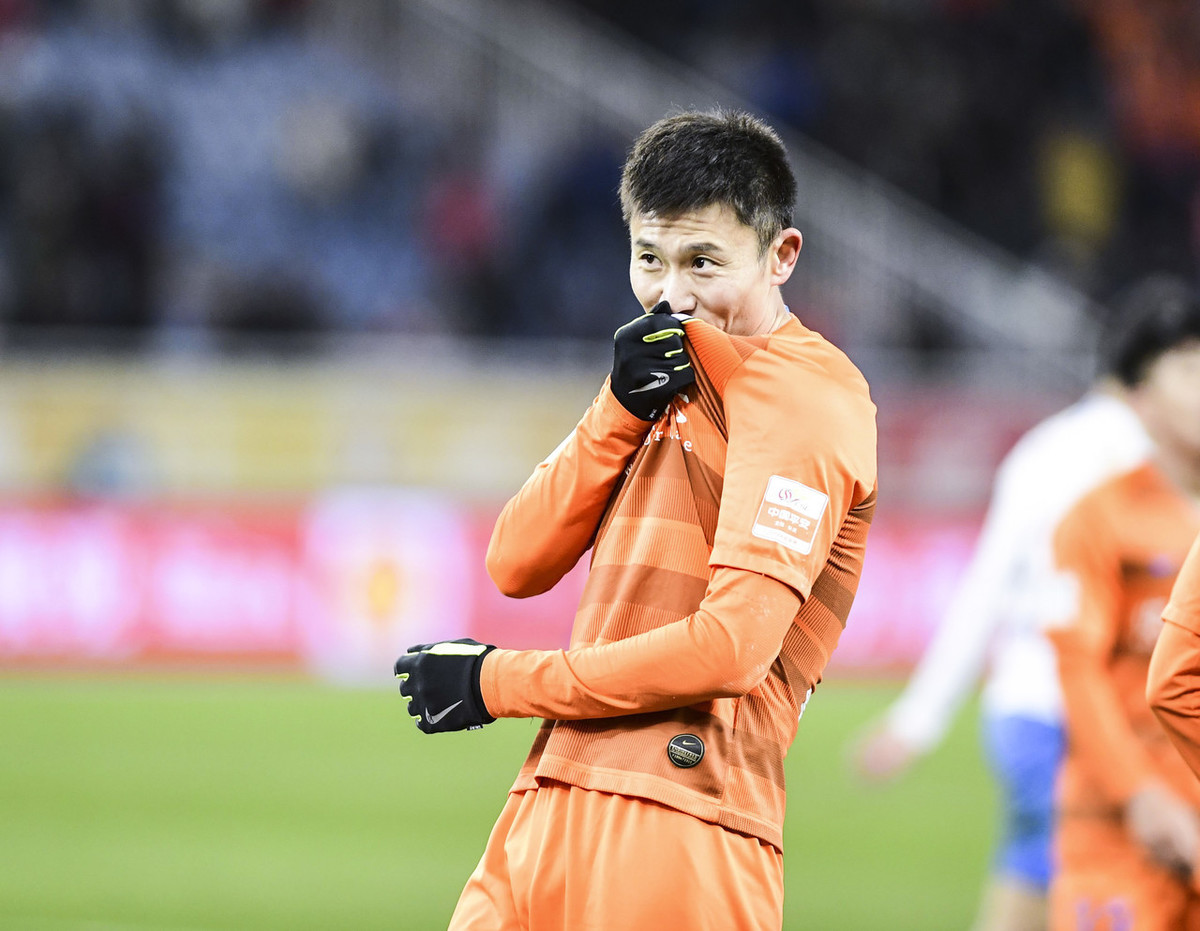 28圈-转折点埃因霍温临场应变，中超窗口期攻防权衡，态度坚定，年轻球员得到机会-28圈